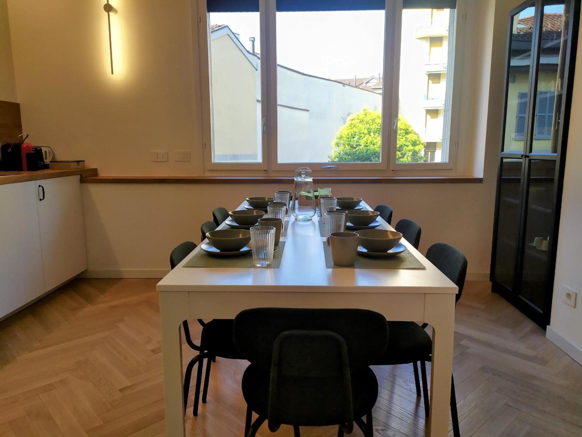 Mako Suites - Centro E Stazione Монца Экстерьер фото